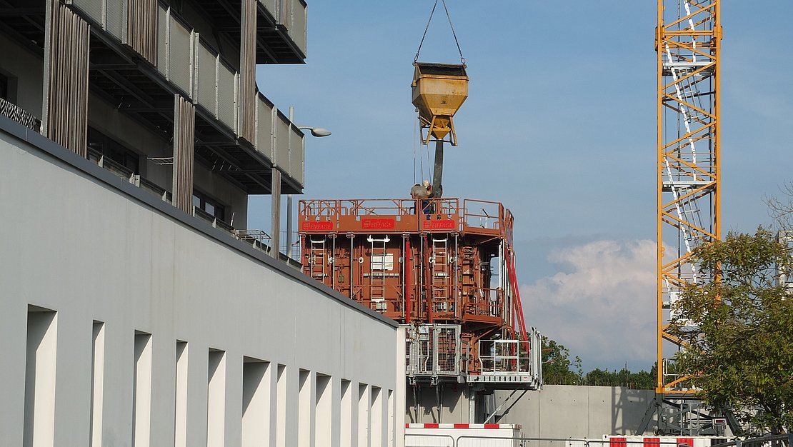 Le « chantier-école » de l’Isalab participe directement à la formation des futurs ingénieurs - Photo © FF