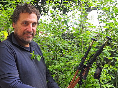 De la forêt à l’atelier, Fernando Zapirain prend le temps de façonner ses objets d’exception © AP