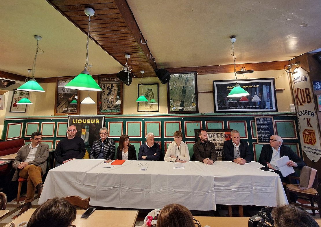 Conférence de presse sur la foire au jambon 2025 au bar du marche.