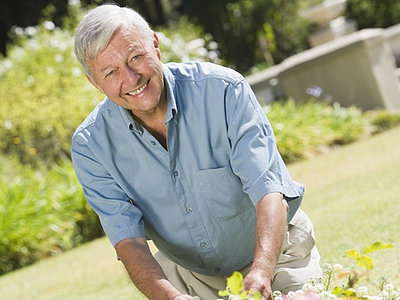 Souvent, pour les personnes âgées, le maintien à domicile apparaît comme la solution idéale © DR