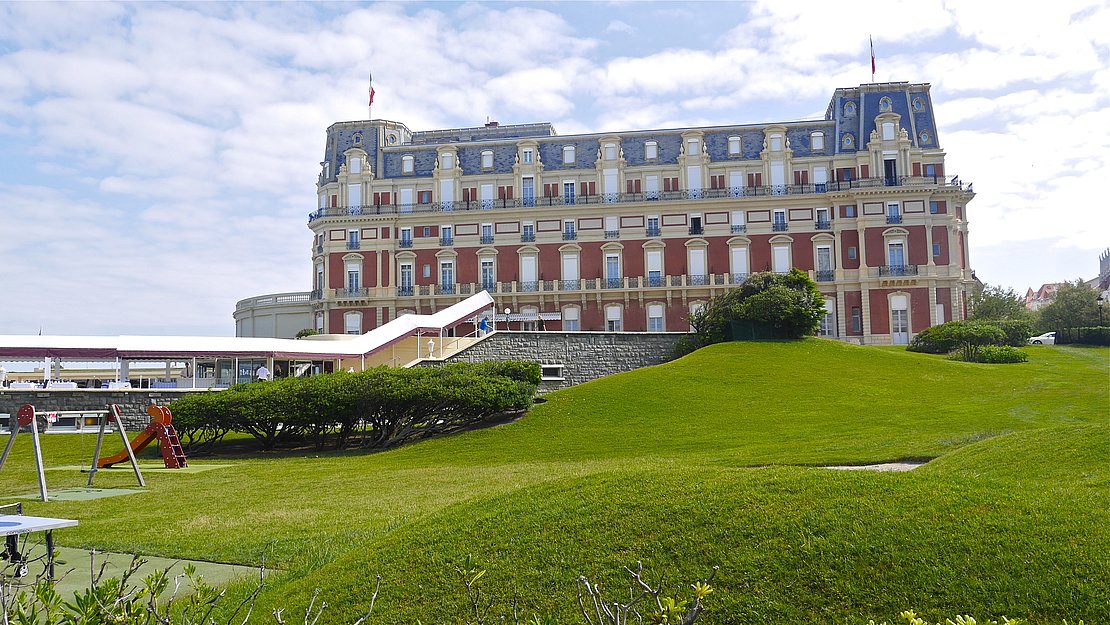 L’Hôtel du Palais, phare du tourisme de luxe à Biarritz