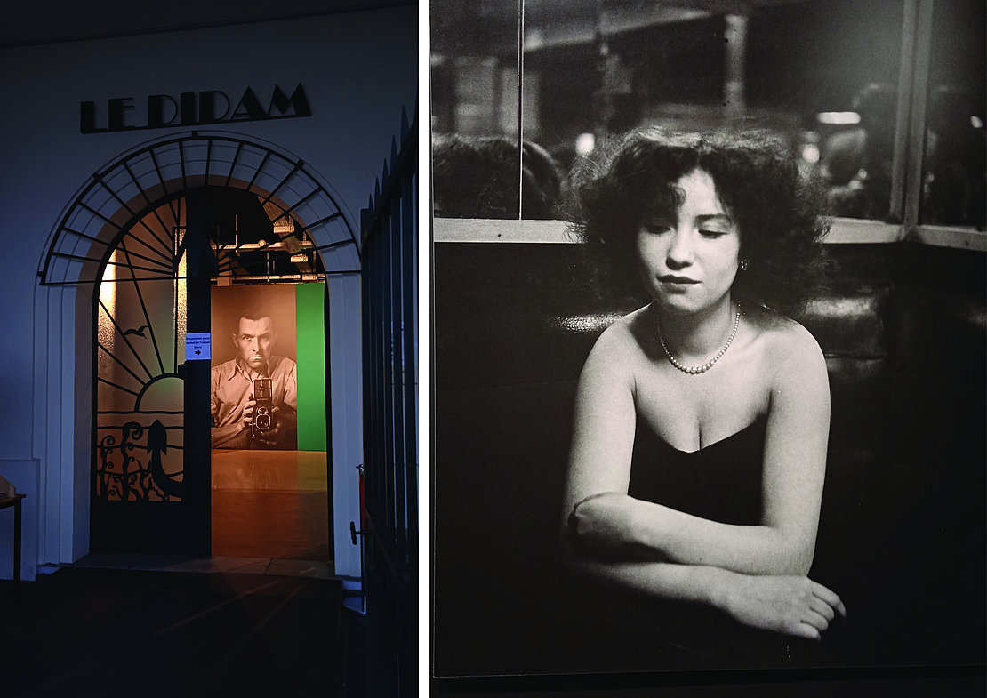 Entrée du Musée DIDAM avec le portrait de Robert Doisneau et « Mademoiselle Anita » par Robert Doisneau, 1951 - Photo © VV