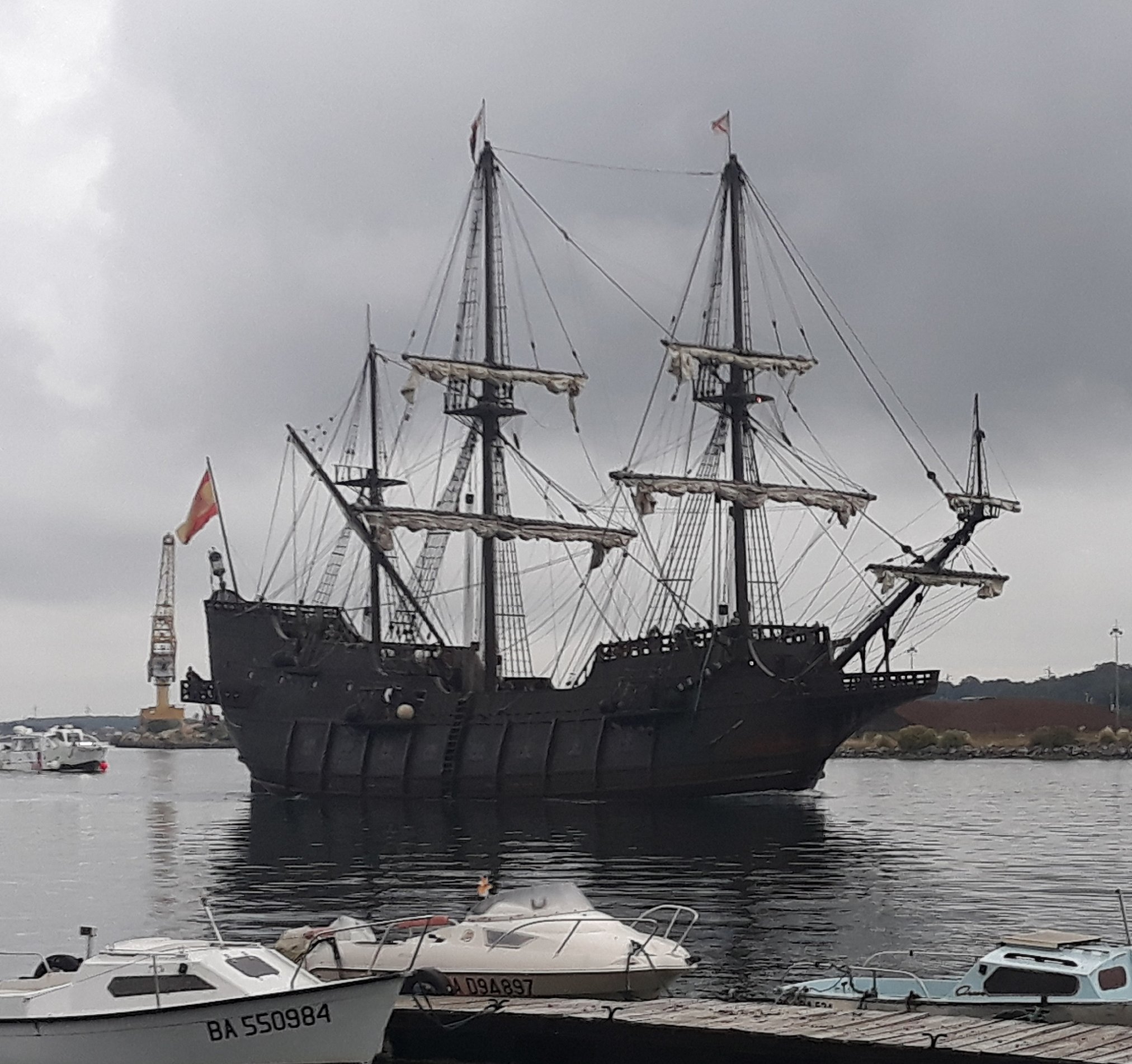 Honfleur : le bateau pirate Galeon Andalucia est arrivé sur les