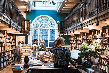 Les librairies allient souvent la beauté des mots et des lieux