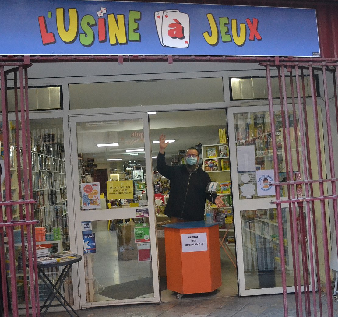 Jean Georges Valles, gérant de L'Usine à Jeux en plein coeur du Petit Bayonne