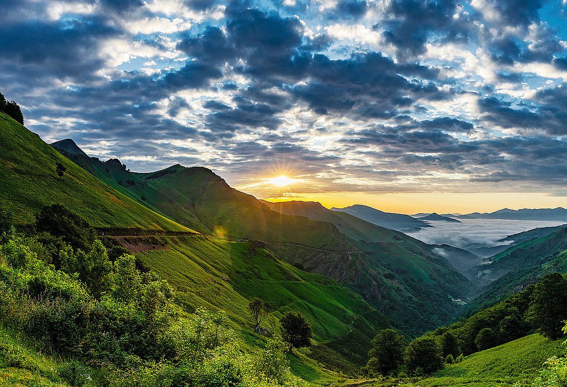 Sonnenaufgang Col d'Ispéguy Montagne-Basque