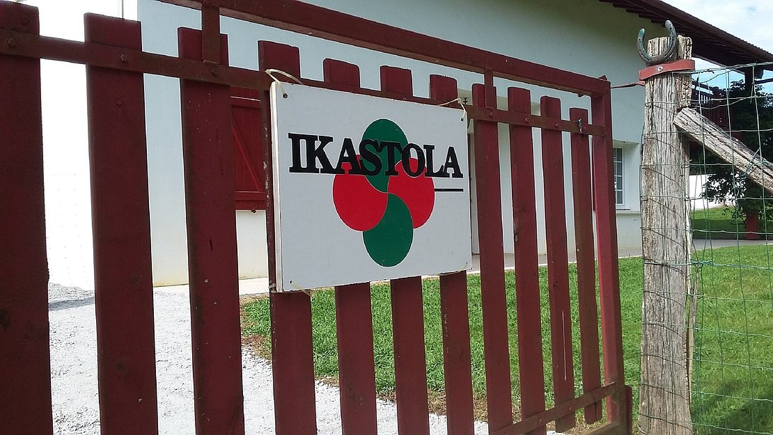 110 élèves sont inscrits à Donibaneko Ikastola (sur plus de 4 000 élèves dans l’ensemble du réseau Seaska). Ils fréquentent une école désormais considérée inconstitutionnelle © Yannick Revel