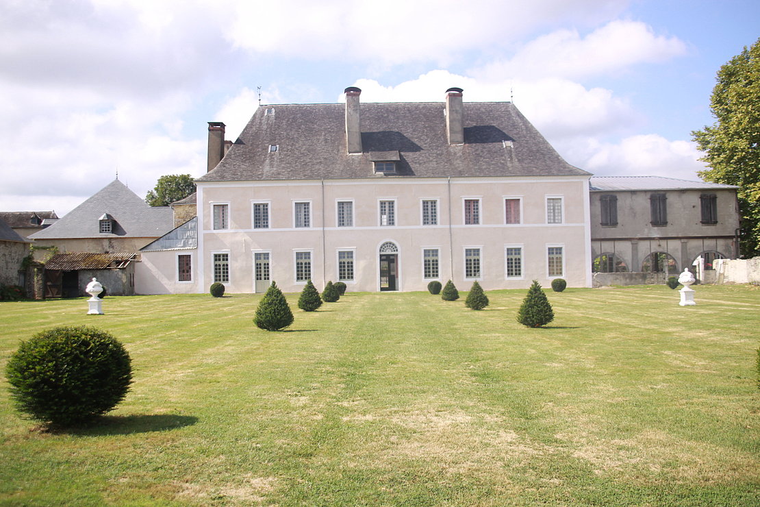 Le château de Mesplès à Saint-Goin, un monument endormi du patrimoine local qui est sorti de sa torpeur grâce au dévouement et la passion de Serge et Frédéric - Photo © FB