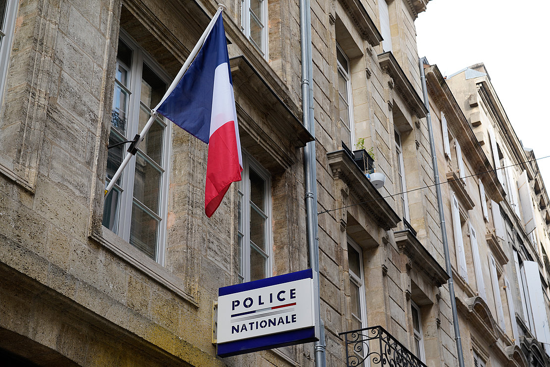 Les « Café Police » sont organisés par les Polices Municipale et Nationale et par la Direction Départementale de Sécurité Publique - Photo © OceanProd - stock.adobe.com