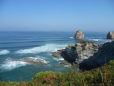 Côte Basque, Hendaye, sentier du littoral sur la corniche basque