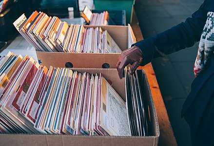 Un vide grenier solidaire à Pau