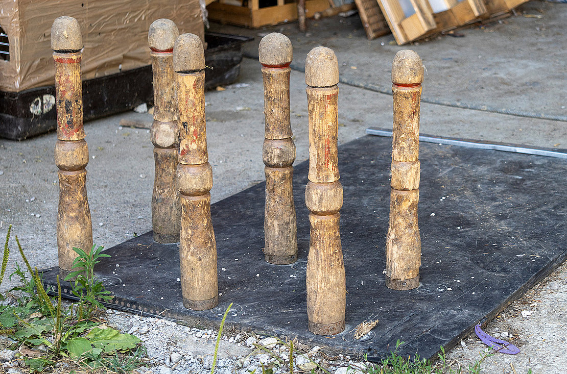 Mallet skittle game, traditional Gascon game