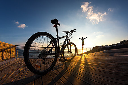Le vélo, une activité pour tous, aux vertus multiples pour la santé et l’environnement - Photo © Alex from the Rock - stock.adobe.com