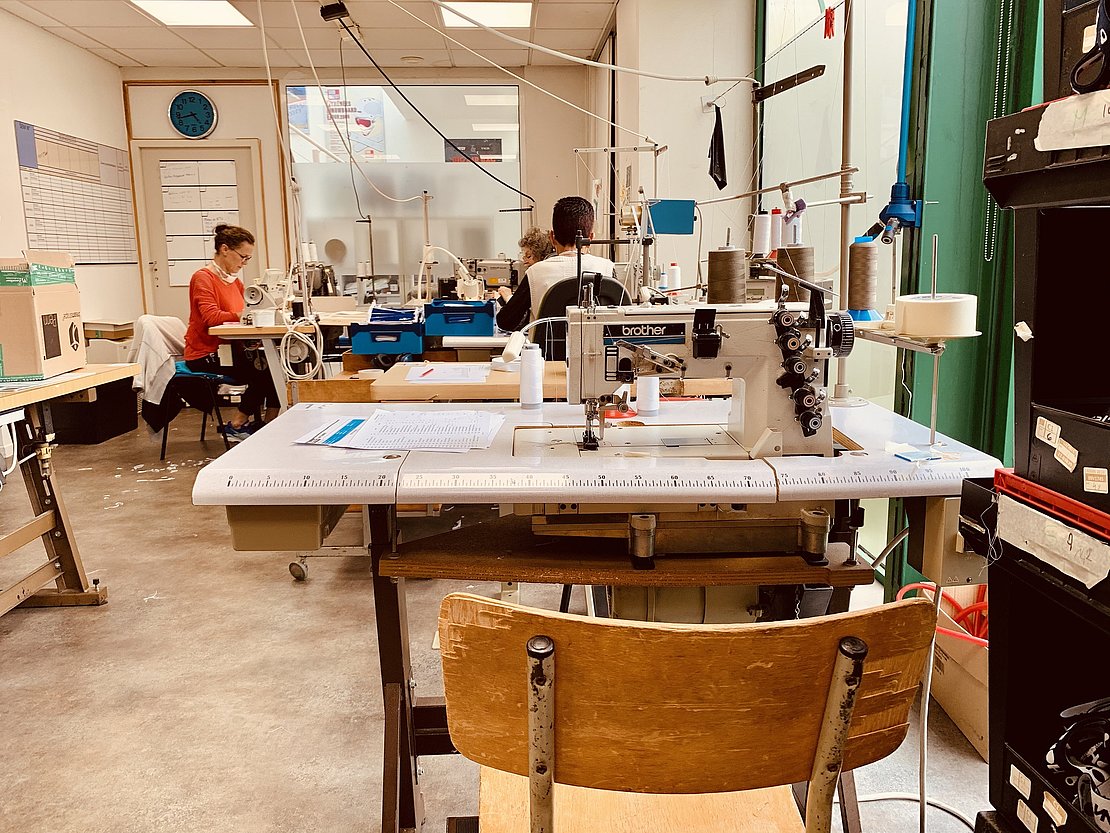 Dans l’atelier de couture de Zanzibar © Yannick Revel