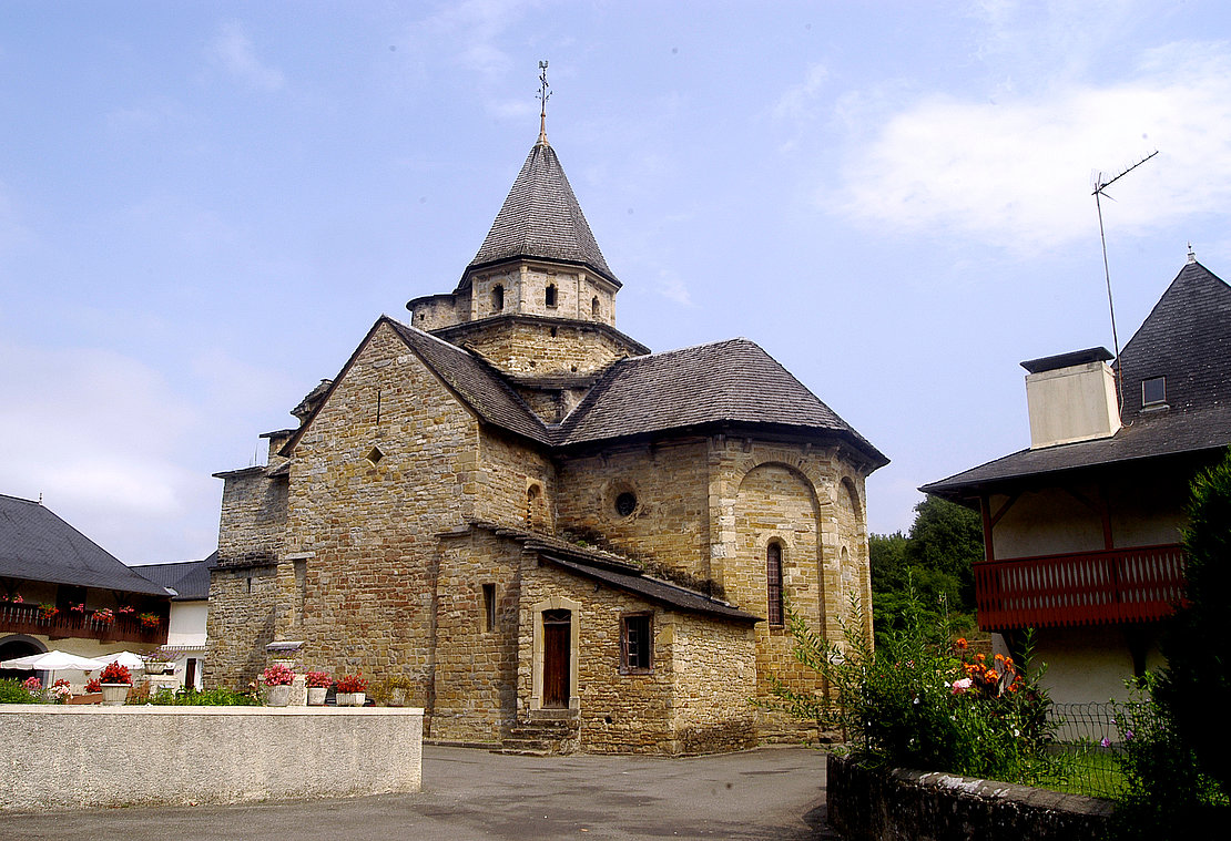 L'église de L’Hôpital-Saint-Blaise bâtie au XIIe siècle © CG64