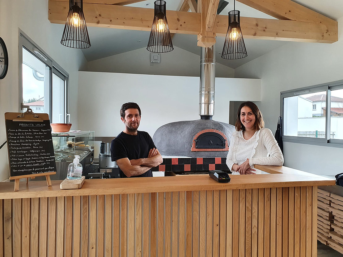  Battitt Etchegaray et Émilie Bec ont ouvert la pizzeria Aitama à Saint-Pierre-d'Irube en juin 2021 © MBP
