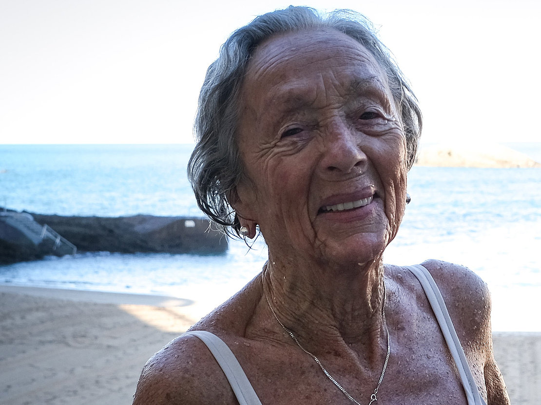 Betty, 93 ans, est la doyenne de l’association des Ours Blancs © CE