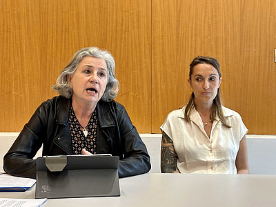 Pour Martine Vals et Pauline Vanderquand, fondatrice de l'application UMAY, le partenariat entre la ville de Biarritz et UMAY permettra de lutter contre le harcèlement de rue et de plage.