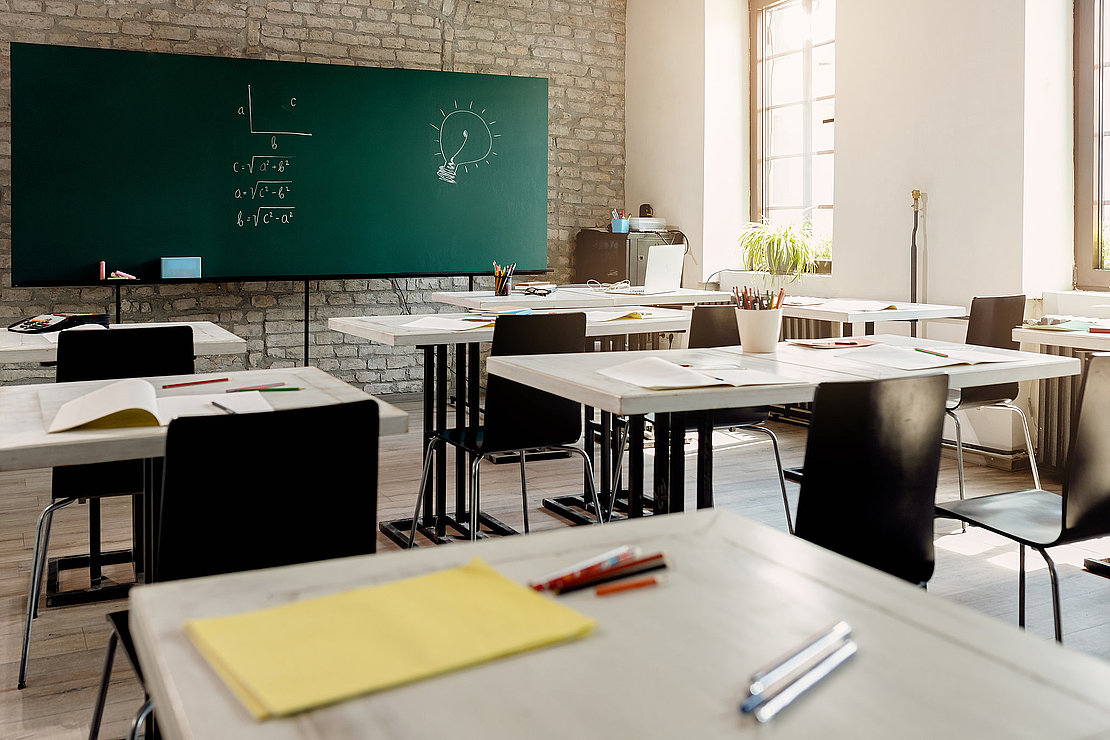 Elementary school classroom without students.